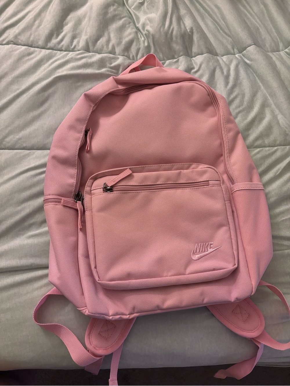 Nike Pink Backpack – Padded Straps & Multiple Pockets